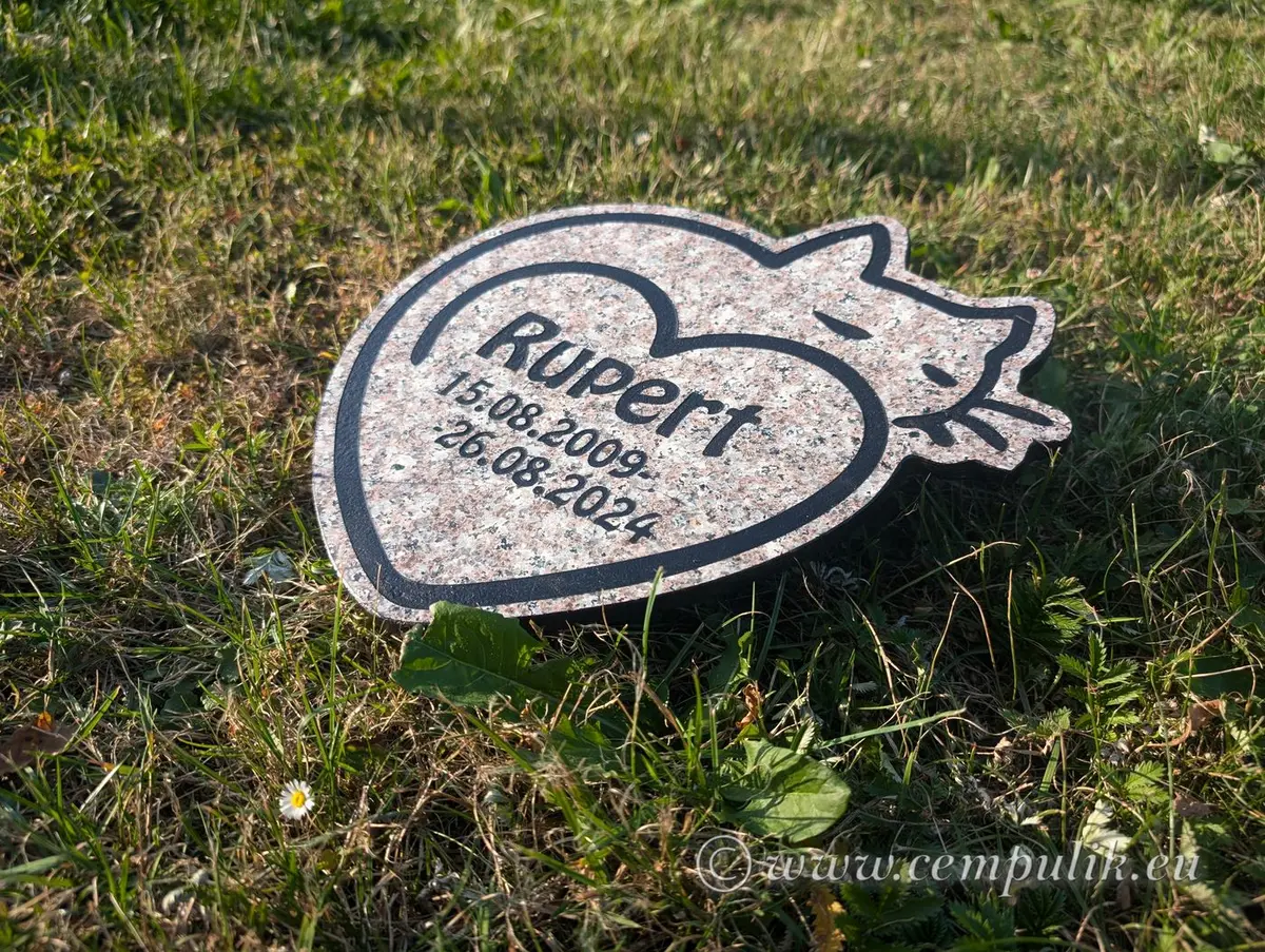 Nagrobek dla kota w kształcie serca wzór3