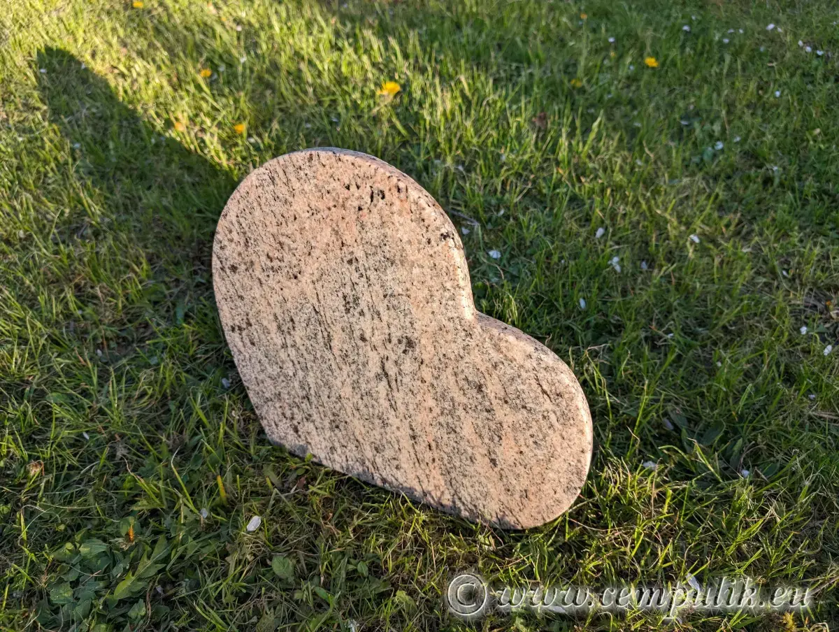 Pochylone serce z napisem (kolor3)