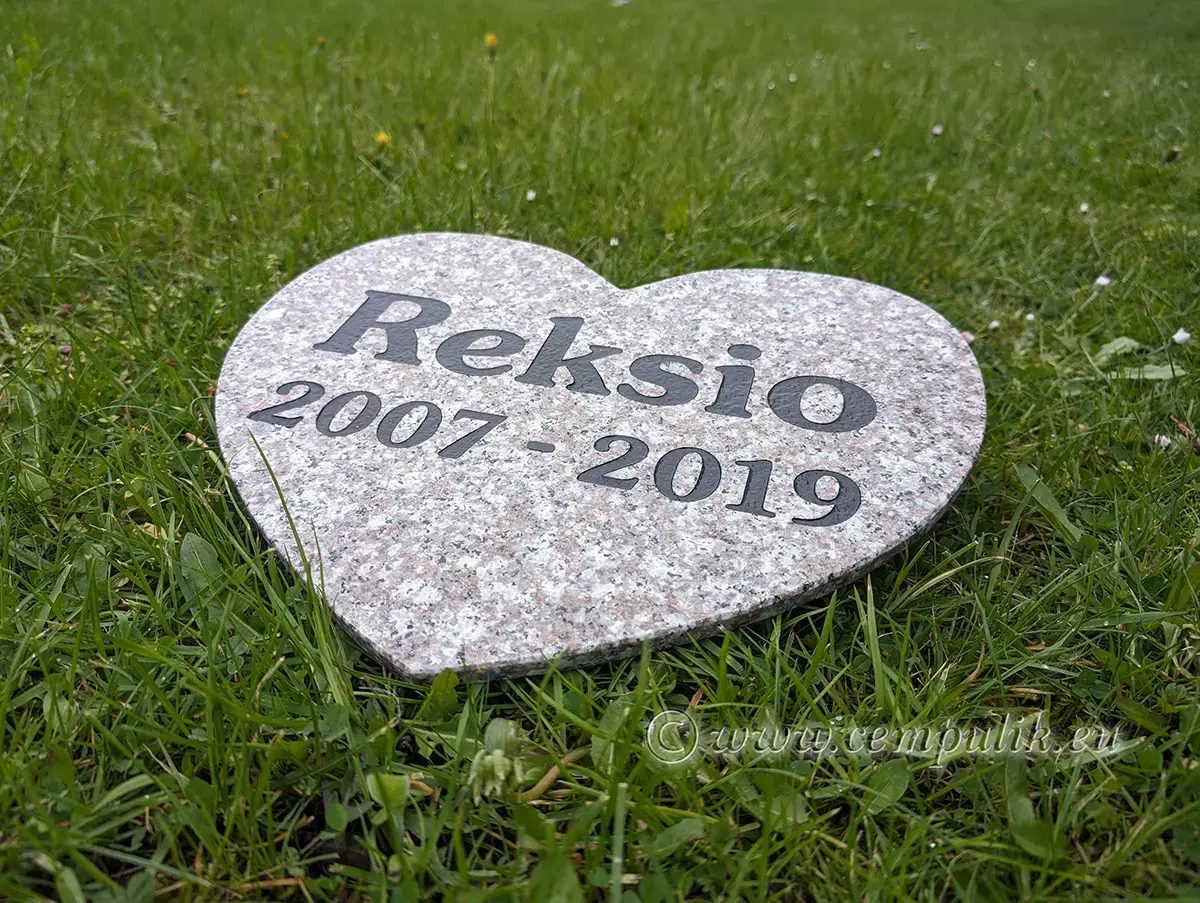 Serce Granitowe w Odcieniach Brązu - Trwała Pamiątka dla Twojego Zwierzęcia