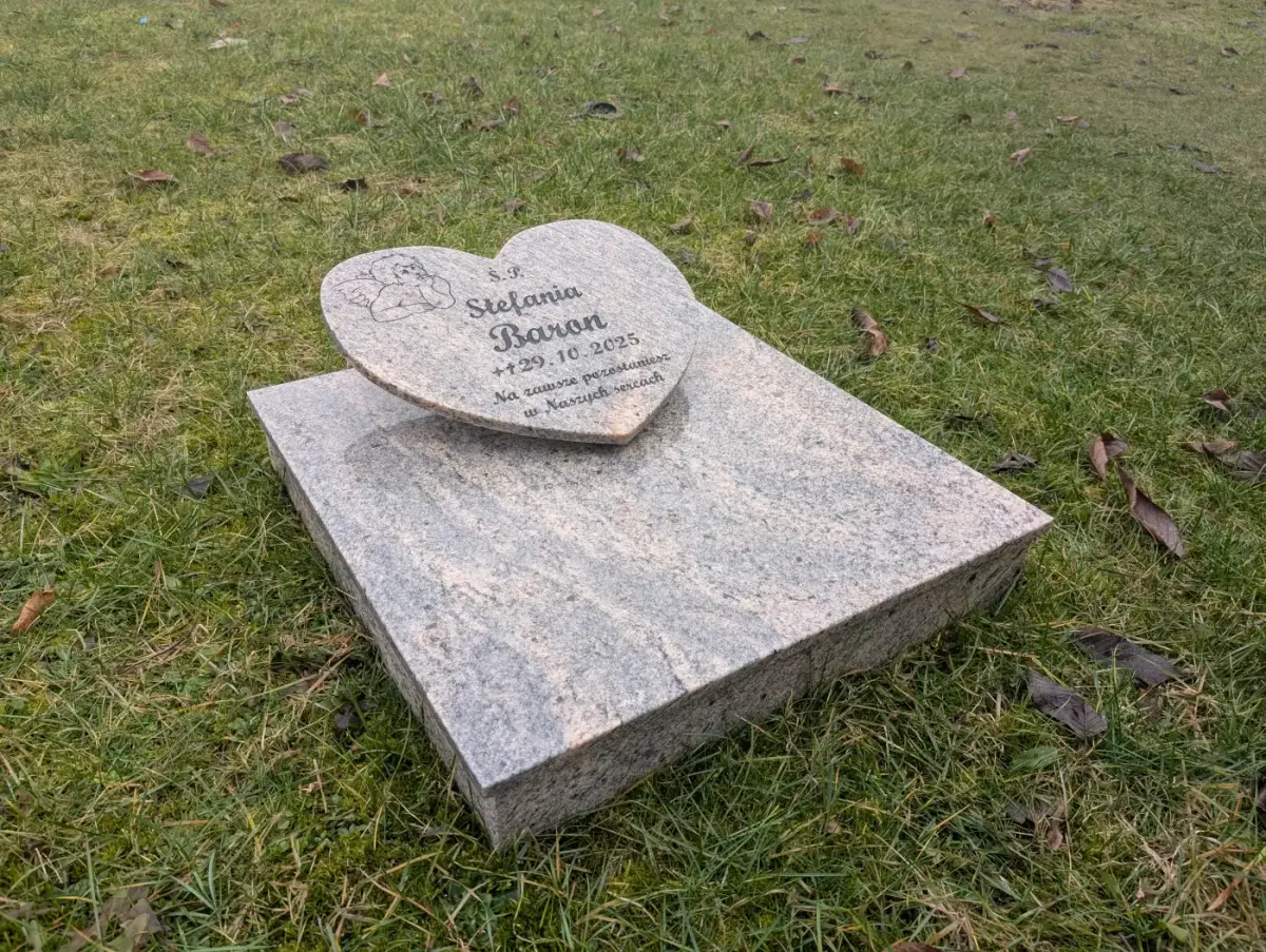 nagrobek urnowy dla dziecka