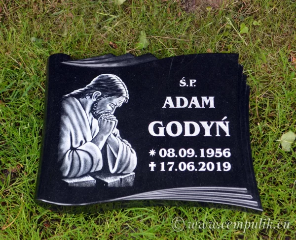 Elegant Black Granite Memorial Plaque with Custom Engraving - Image 3